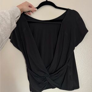 Black Open Back Lululemon Tee (Size 6)